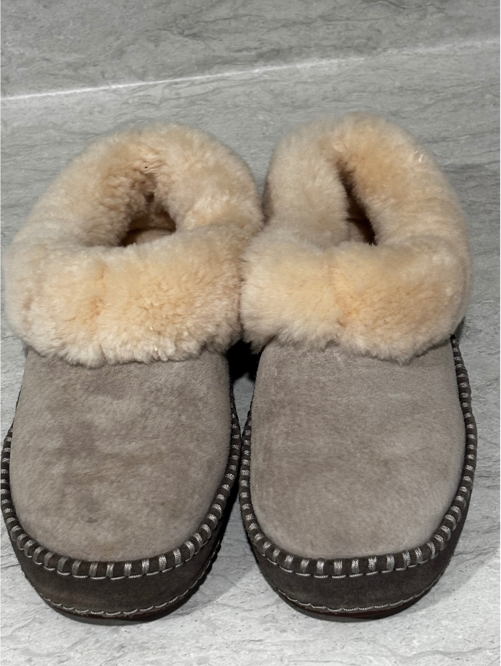 UGG Women's Wrin Aira Slipper Suede Shearling Fur Mule Shoes Grey Size 9